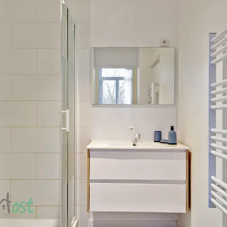 Apartment Lilly-everything On Foot,near Stations,gd Palais!
